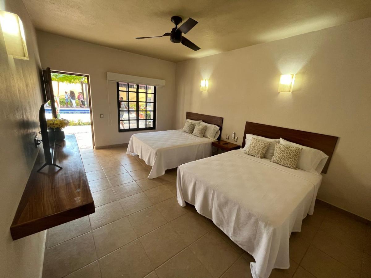 Natura Hotel & Villas Zihuatanejo Exterior photo
