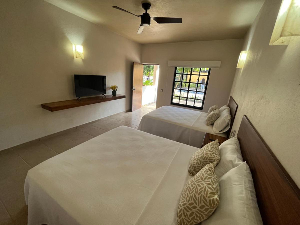 Natura Hotel & Villas Zihuatanejo Exterior photo