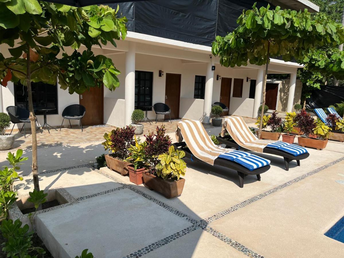 Natura Hotel & Villas Zihuatanejo Exterior photo