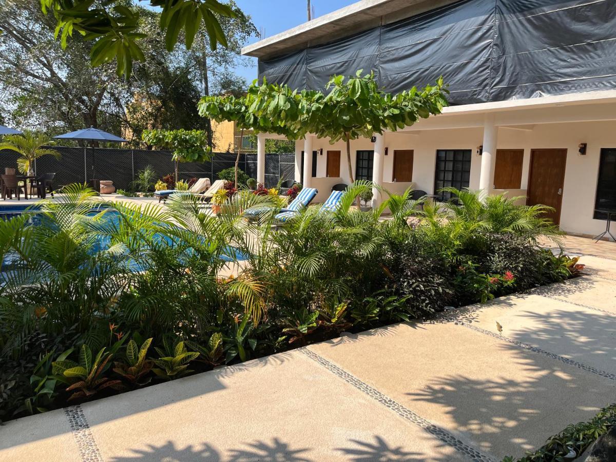 Natura Hotel & Villas Zihuatanejo Exterior photo